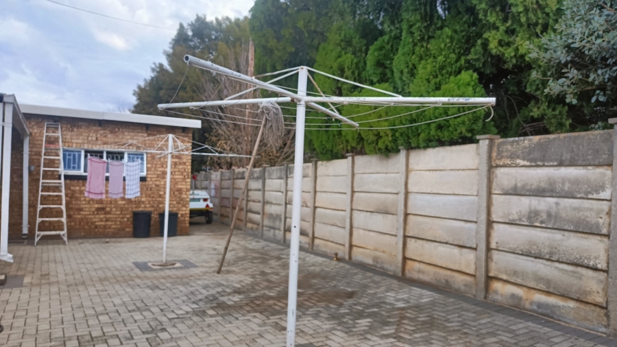 4 Bedroom Property for Sale in Wilkoppies North West